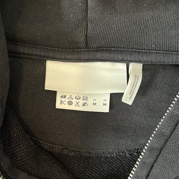 H&M black zip up hoodie - Picture 2 of 4